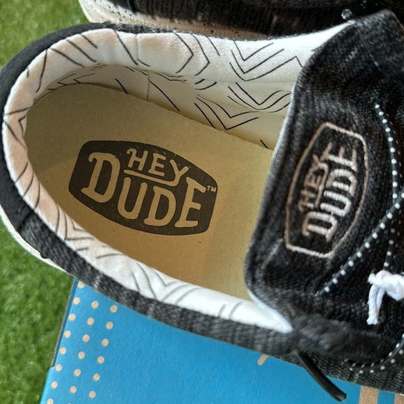 Boy’s Hey Dude Wally Stretch - Black - Multiple Sizes - Picture 7 of 8